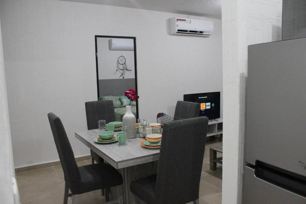 Depa De Playa C/alberca Cerca De La 5a Avenida Apartamento